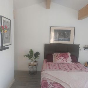 Bed and Breakfast Chambre Climatisee A 20 Minutes De Bordeaux à Marcamps Exterior photo