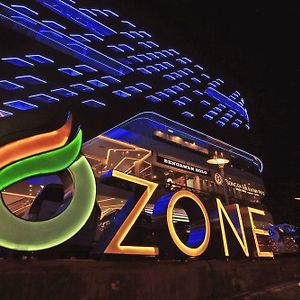 Ozone Hotel Pantai Indah Kapuk Jakarta Exterior photo