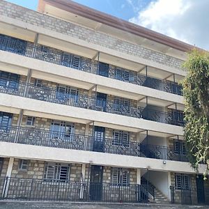 Amalya Suites By Tj3 Eldoret Exterior photo