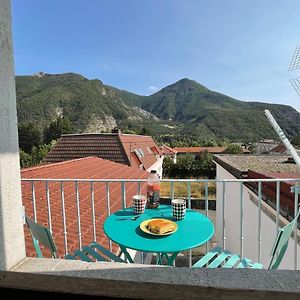 Agreable Appartement Typiquement Haut-Alpin Veynes Exterior photo