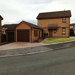 3 Bedroom House Barrow-in-Furness Exterior photo