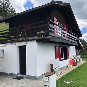 Villa Chalet Avec Vue Imprenable Et Au Calme à Chalais Exterior photo