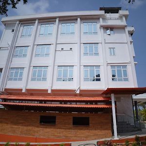 Hotel Nts Sagar Yatri Nivas à Kundapur Exterior photo