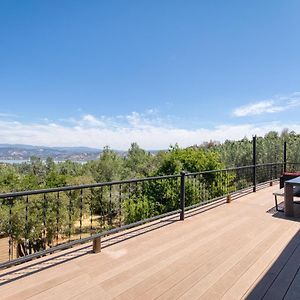 Villa Stylish & Cozy ~ Stunning Lake Views ~ Royal Beds à Kelseyville Exterior photo