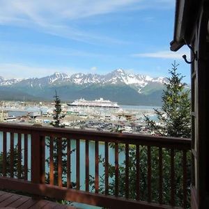 Appartement A Cabin On The Cliff à Seward Exterior photo