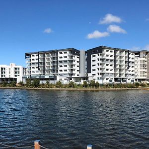 Hotel Waterline At Oceanside à Kawana Waters Exterior photo