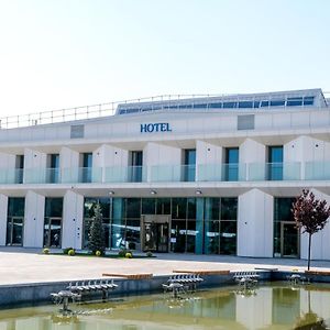 M-Clinic Hotel Tachkent Exterior photo