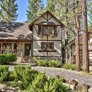 Villa Cozy Mountain Escape With Spa, Bbq, And Pool Table à Moonridge Exterior photo