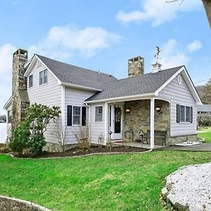 Villa Candlewood Lake House à Danbury Exterior photo