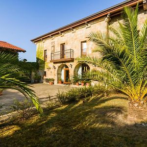 Hotel Palacio Garcia Quijano à Corrales De Buelna Exterior photo