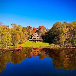 Villa Elk House Hideaway With Hot Tub Sauna & Lakefront à Bergland Exterior photo