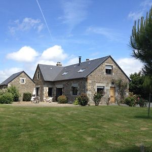 Bed and Breakfast Le Clos Saint Jean à Dragey-Ronthon Exterior photo