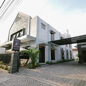 Hôtel Urbanview B Syariah Lumajang By Reddoorz Exterior photo