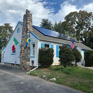 A Spicy Swedish Cottage Salt Lake City Exterior photo