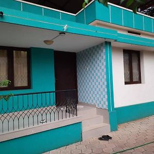 Villa 2 Bhk House, On Premise Parking, Upto 10 Guests à Mangalore Exterior photo