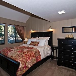 Villa Alpine Darling- Hot Tub- Pet Friendly- 3 Minute Drive To Palisades Tahoe à Alpine Meadows Exterior photo