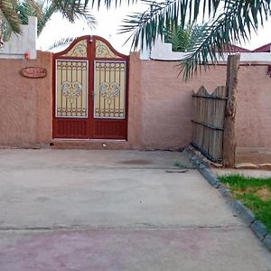 Villa Astraha Oznh à Buraidah Exterior photo