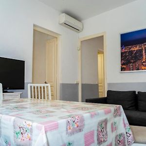 Spacious Apartment With Terrace Ariqus City L'Hospitalet de Llobregat Exterior photo