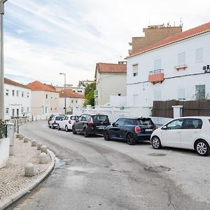 Almada Cityscape Apartment Exterior photo