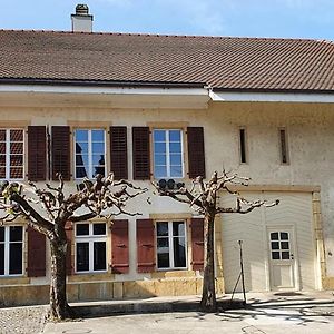 Hotel Restaurant Croix Blanche Sugiez Exterior photo