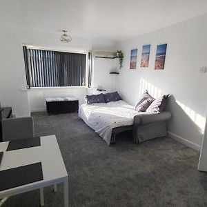 Appartement Seaside 2 Bed Flat Sleeps 6 à Lee-on-the-Solent Exterior photo