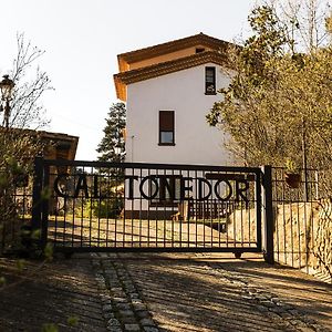 Hotel L'Amagatall De Cal Tonedor à Vallgorguina Exterior photo