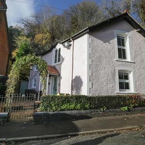 Camellia Cottage Malvern Wells Exterior photo