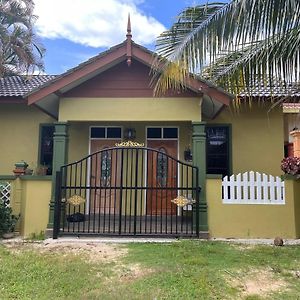 Hijrah Fleksi Homestay Kuala Terengganu Exterior photo