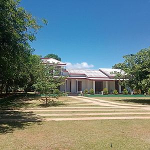 Kumbuk Sewana Villa Anurâdhapura Exterior photo