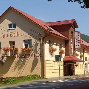 Hotel Penzion Janostik à Rožnov pod Radhoštěm Exterior photo