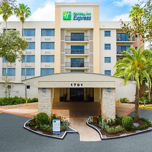 Holiday Inn Express Hotel & Suites Ft. Lauderdale-Plantation By Ihg Exterior photo