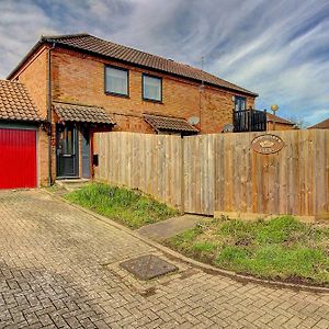 Appartement Milton Keynes - Neath Hill Exterior photo