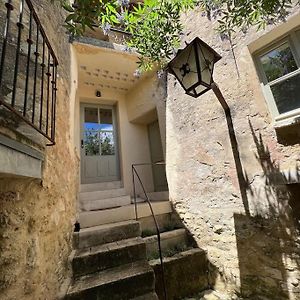 Tres Jolie Maison De Village Lourmarin Exterior photo