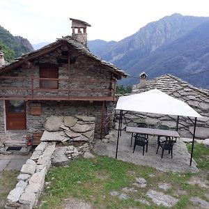 Villa Le Ca' Di Vonzo -Ca' Di Trun à Chialamberto Exterior photo