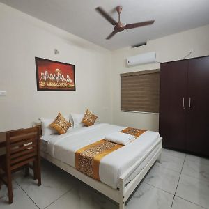 Greenview Royal Stay Near Amrita Hospital Edappally Kochi Exterior photo