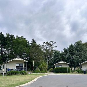 Hotel Eaglehawk Park Canberra Exterior photo