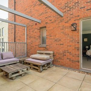 Stunning 3 Bedroom Home With Terrace & Parking Trumpington Exterior photo