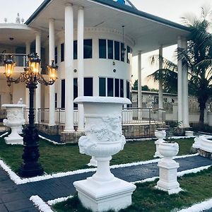 Villa The Peacock Mansion à Kumasi Exterior photo