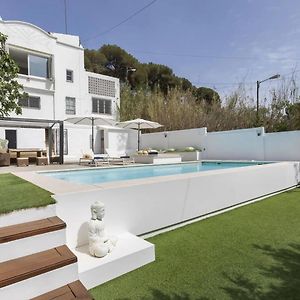 Villa Casa Modernista Con Piscina Canyet à Badalona Exterior photo