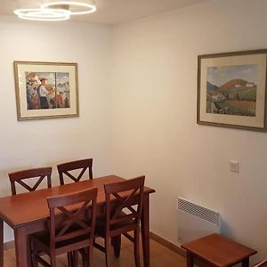 Appartement 1-Appt Avec Piscine A St-Jean Pays-Basque à Uhart-Cize Exterior photo