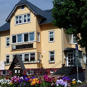 Hotel Pension Haus Flora à Oberhof  Exterior photo