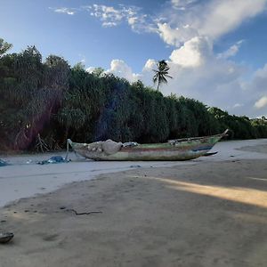 Kurundu Villa , Mawella Beach, Tangalle Morakatiyara Exterior photo