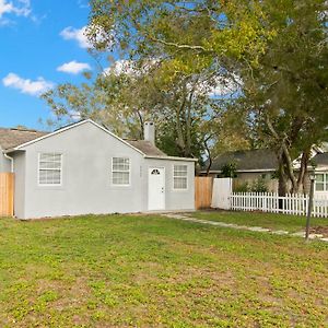 Villa New St Pete Retreat - Newly Updated Pet Friendly à St. Petersburg Exterior photo