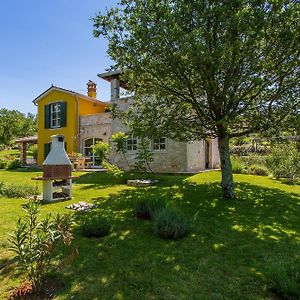 Beautiful Villa Splendida With Pool In Porec Montižana Exterior photo