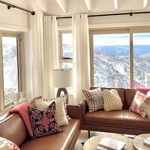 Appartement White Crystal Luxury Ski-In-Ski-Out Penthouse à Mount Hotham Exterior photo