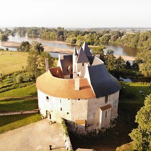 Hotel Chambre Isabeau De Sully Au Chateau De Meauce à Saincaize-Meauce Exterior photo