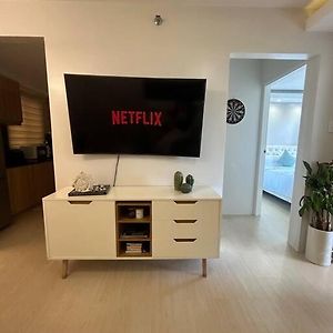 Appartement Modern Oasis: Pool + Netflix à Manille Exterior photo