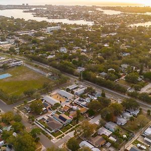 Villa 3Br 2Ba, Fire Pit, Large Backyard, Bbq, Mins From St Pete Beaches And Downtown! à St. Petersburg Exterior photo