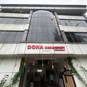 Hotel Dona Residency à Nedumbassery Exterior photo