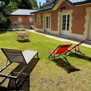 Villa Maison De Charme Dans Un Ecrin De Verdure - Le Vesinet - 15Mns De Paris Exterior photo